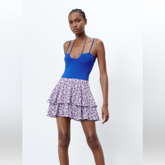 Zara Floral skirt - Picture 2 of 2